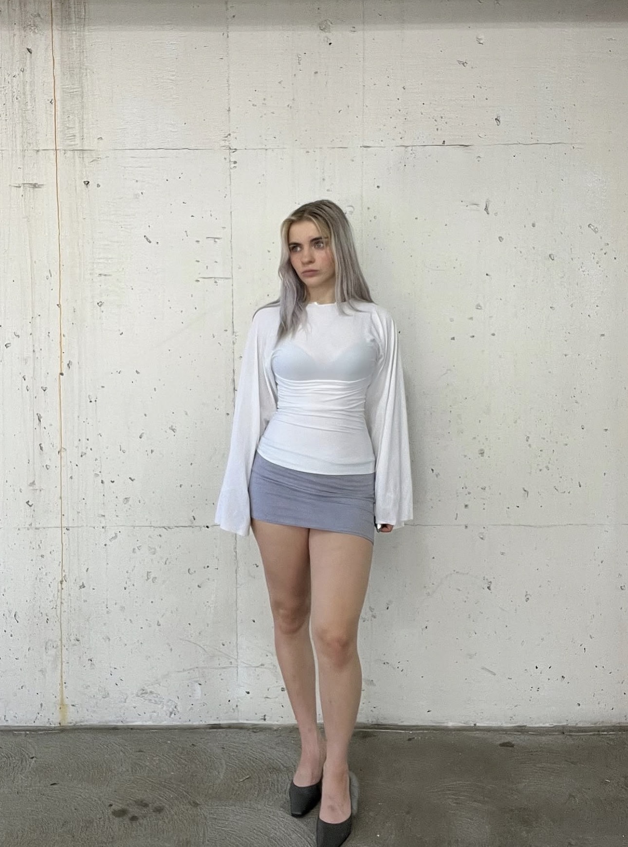 Cognitive Dissonance - Look 04