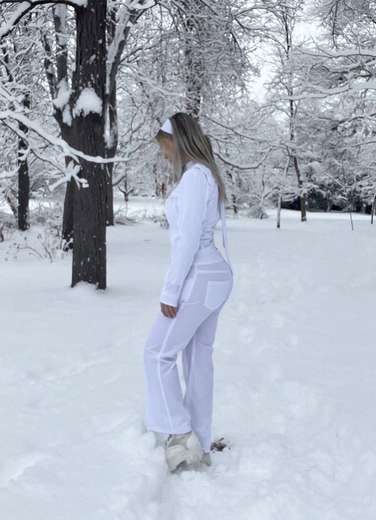 Full White Look