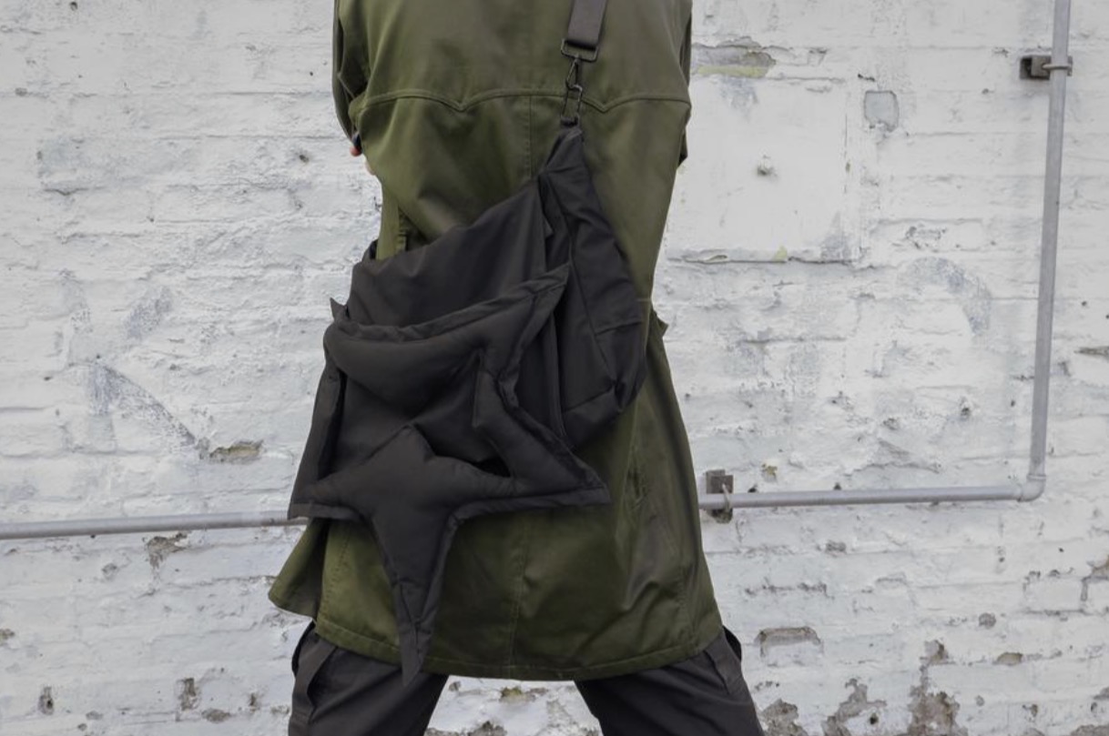 Puffer Bag - worn